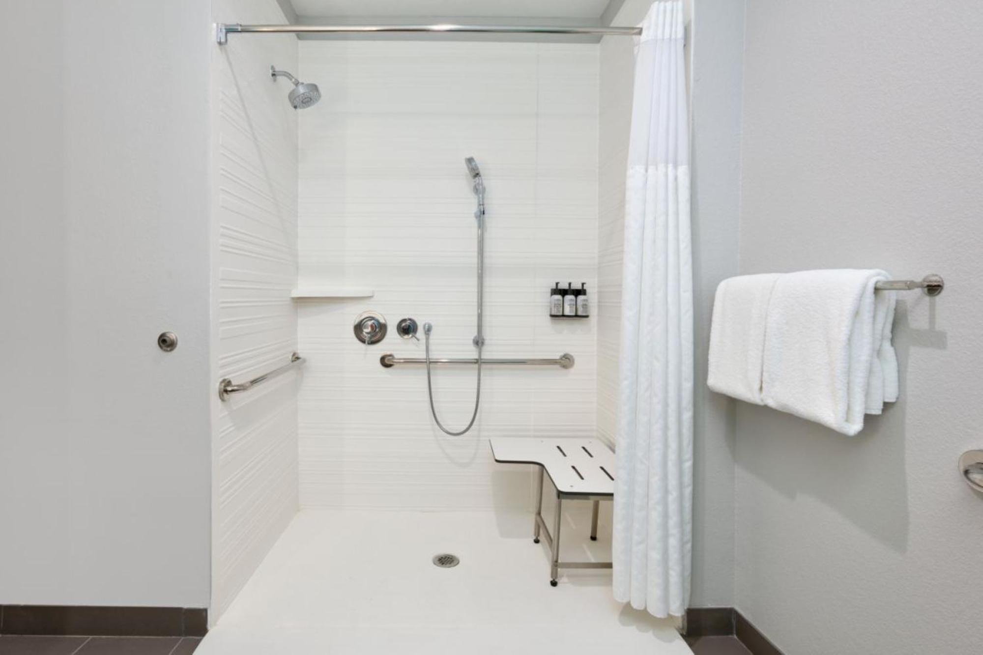 Avid Hotels Corpus Christi - Portland By Ihg Exterior photo